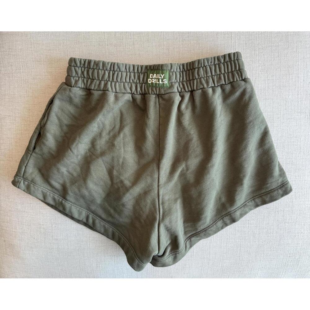 Daily Drills Heavyweight Super Shorts Dark Green XS/S - Picture 2 of 3
